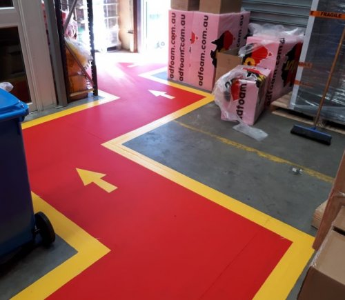 Arrow Traffic Flow Floor Painting Arrow traffic flow floor painting