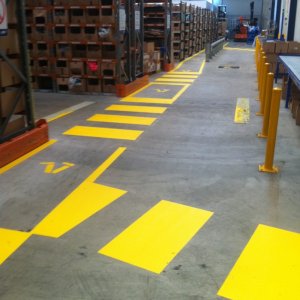 Crossing and line marking for pedestrian