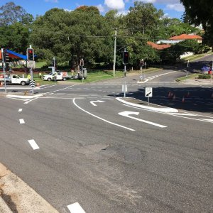 Line arrow road markings