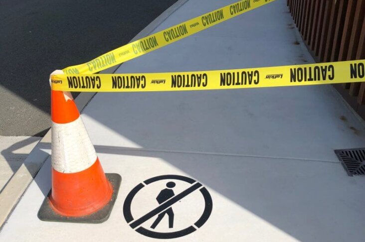 Pavement line markings