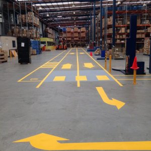 Traffic flow lines and arrows line marks
